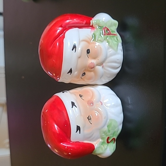 Other - Vintage Santa Claus Salt and Pepper Shakers